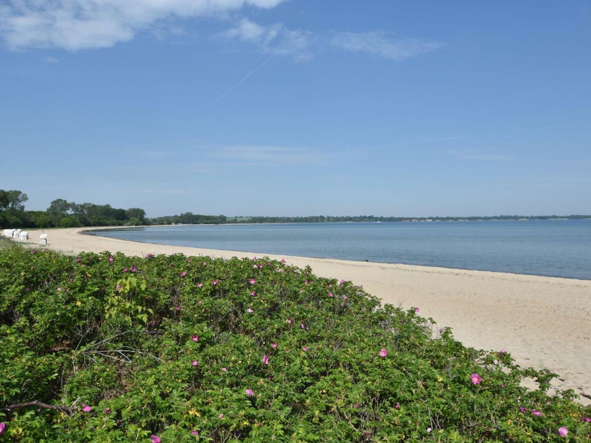 Lovely Bungalow Near Sea In Elmenhorst Kalkhorst 외부 사진
